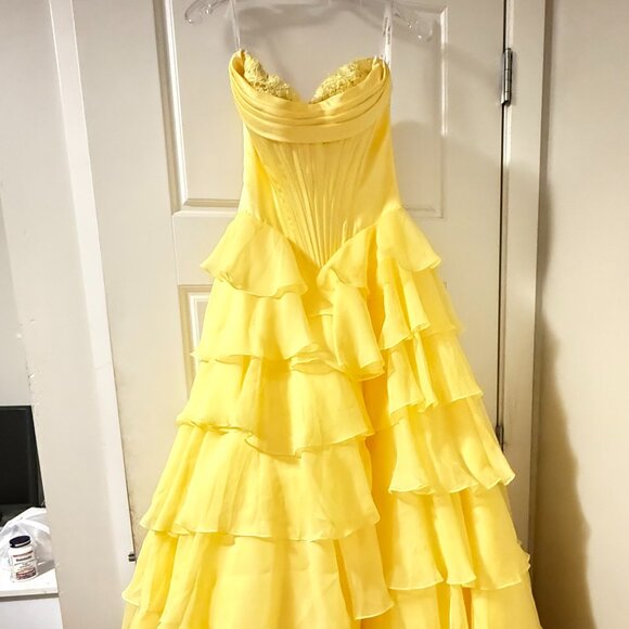 Sherri Hill Prom/Grad 56911 - Picture 1 of 6